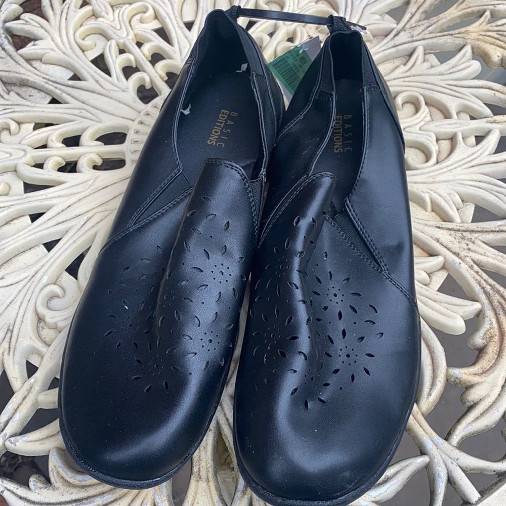Basic Editions loafers sz. 11 NWT